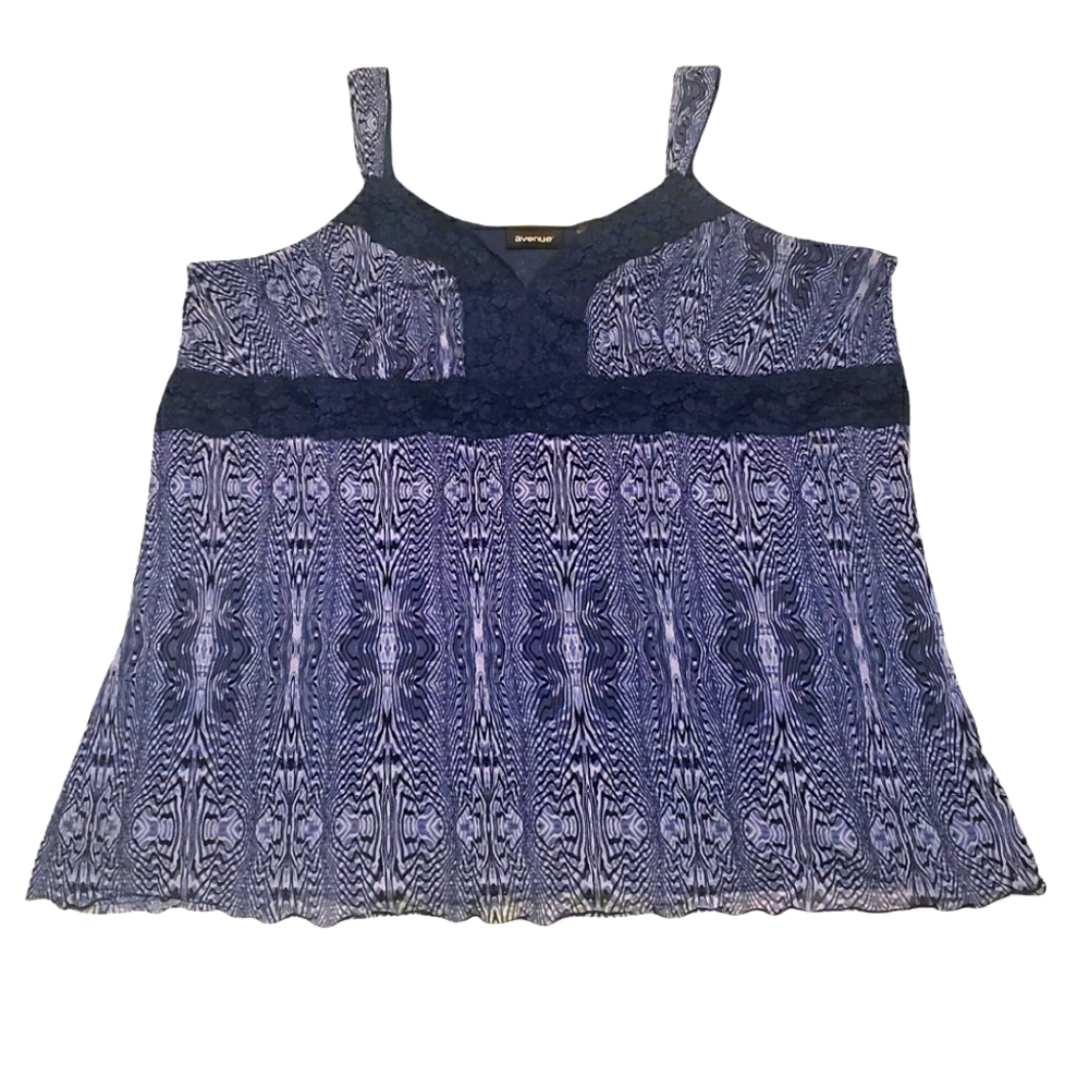 Avenue blue and white lined tank top 26/28